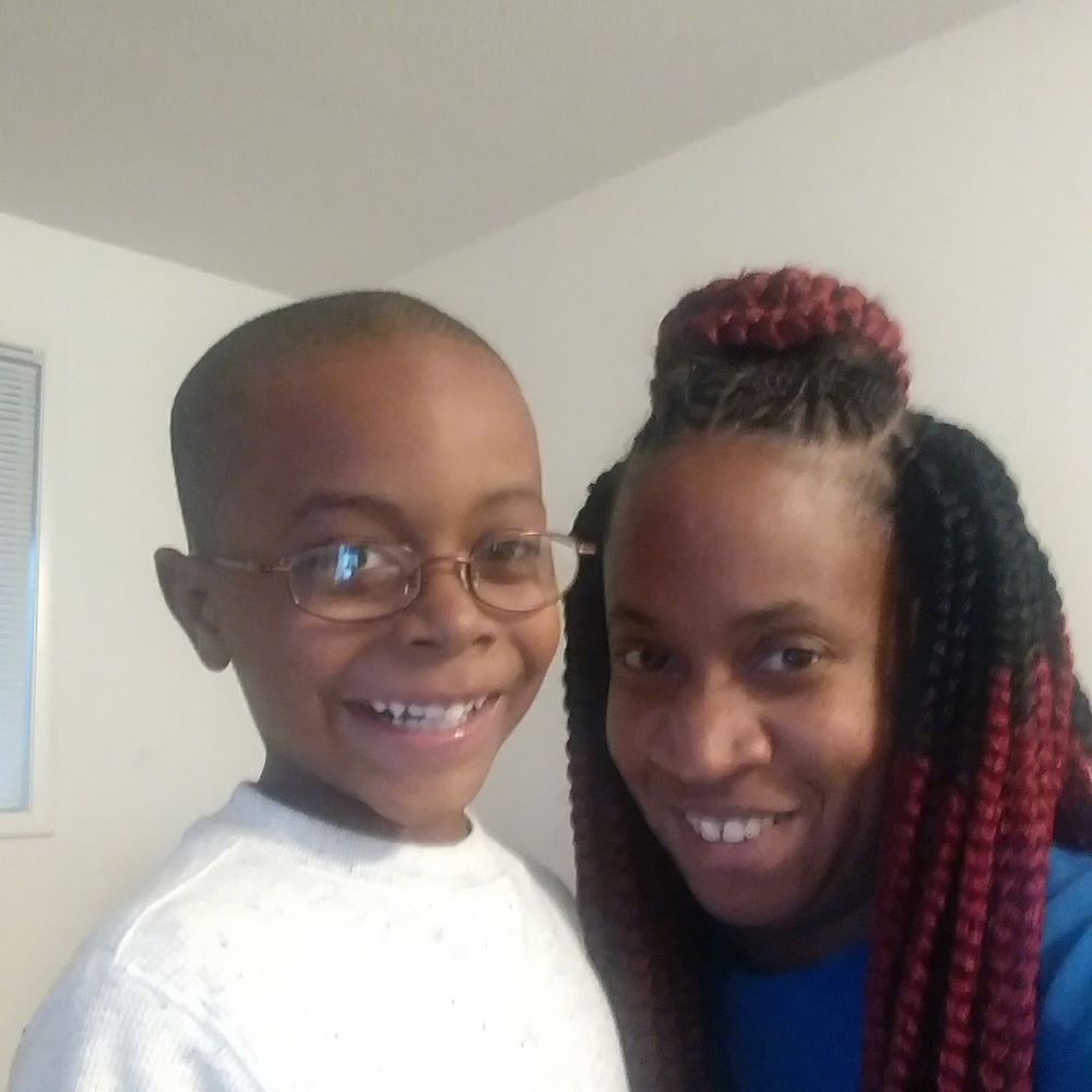 Meet your Posher, Monique